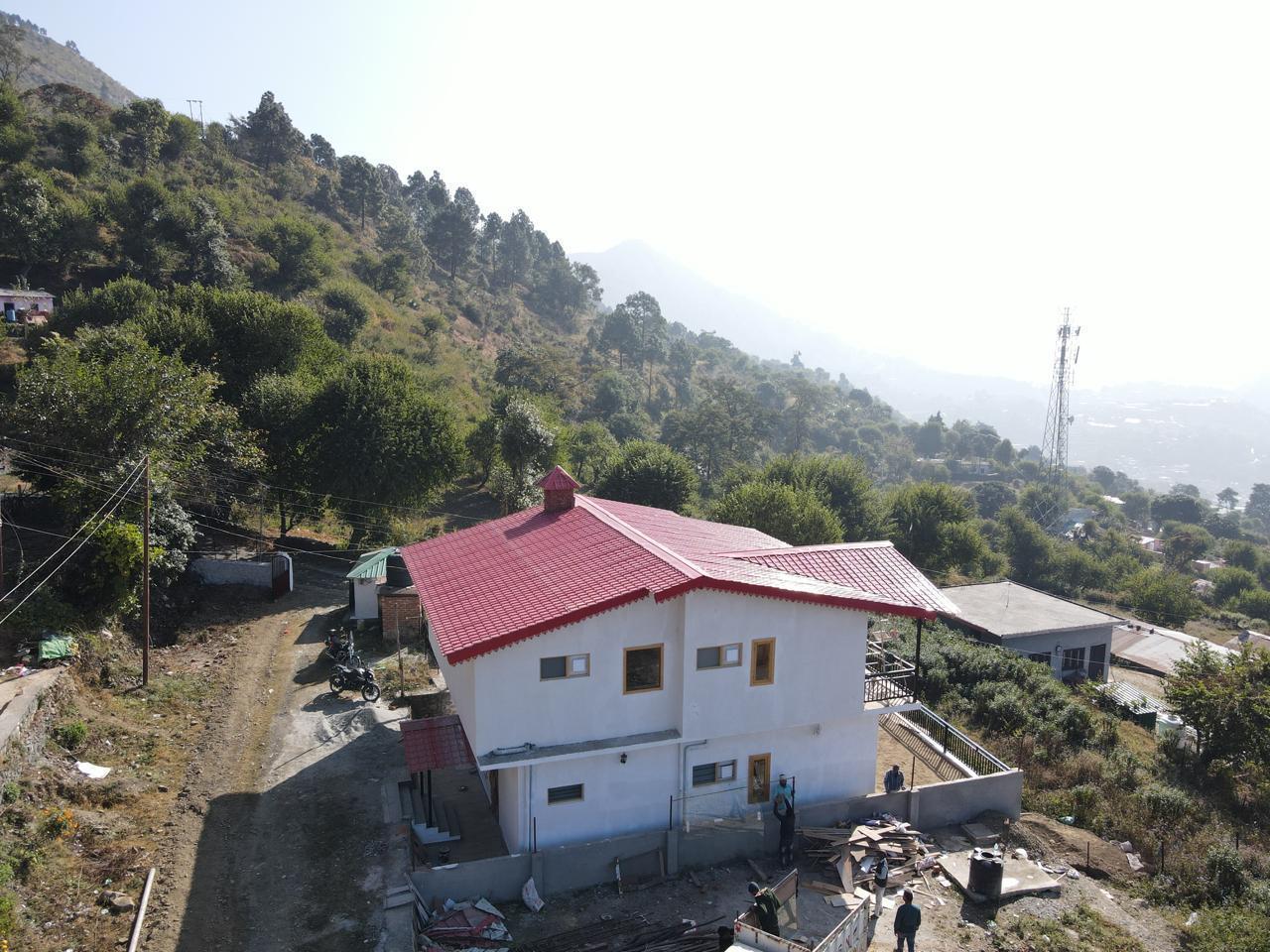 3 BHK Ready-to-Move Cottage for Sale in Pandey Gaav, Bhimtal
